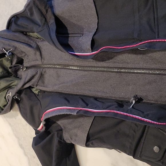 Women's Lole ski jacket, size S - Picture 9 of 13